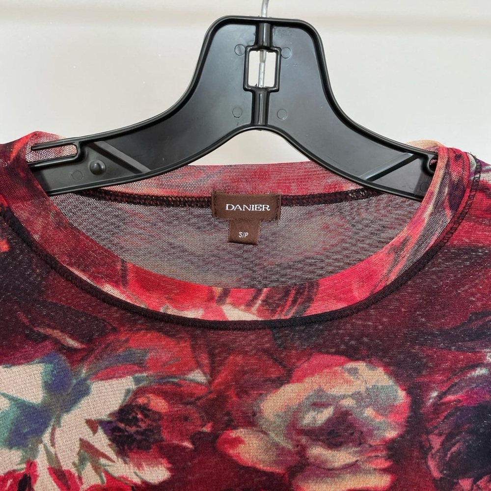 Danier Mesh Long Sleeve - Picture 6 of 6